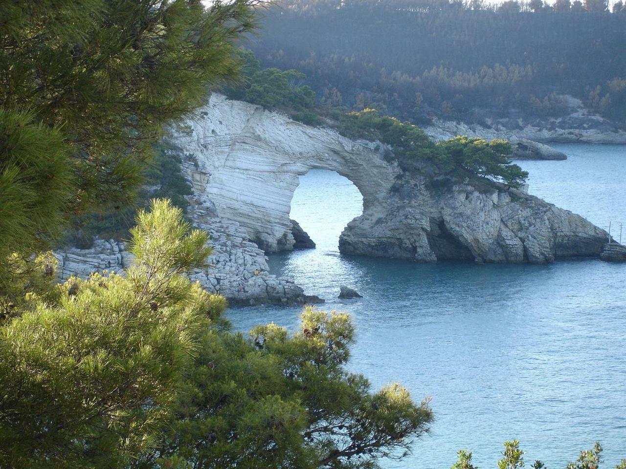 Villa Cala Della Pergola Vieste Exteriör bild